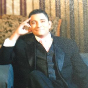 Meet your Posher, Javier